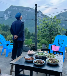 一万块钱在你眼中不多，但在农村父母的眼中也许是巨款