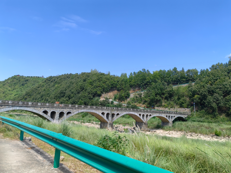 摒弃官僚戾气，回归履职本真 —— 批判部分女支书作风之弊